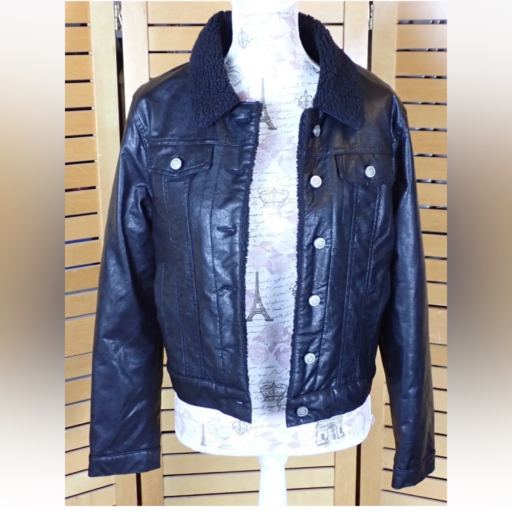 Ashley By 26 International Black Bomber Jacket faux leather size Large
